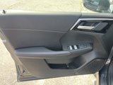 New 2025 Mitsubishi Outlander SE image 5