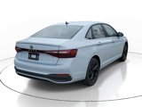 New 2025 Volkswagen Jetta SE image 4