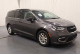 Used 2023 Chrysler Pacifica Touring-L image 2