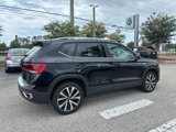 Used 2024 Volkswagen Taos SE image 3