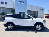 Used 2024 GMC Terrain SLE image 4