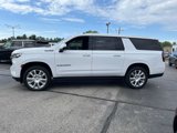 Used 2024 Chevrolet Suburban High Country image 2