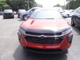 Used 2024 Chevrolet Trax RS w/ Driver Confidence Package image 2