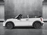 New 2025 MINI Cooper S image 2