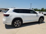 New 2025 Volkswagen Atlas SEL Premium R-Line image 2