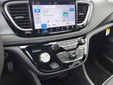 New 2025 Chrysler Pacifica Limited image 5