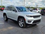 Used 2024 Jeep Grand Cherokee Limited image 2