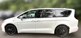 New 2022 Chrysler Pacifica Touring-L w/ S Appearance Package image 3