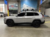 Used 2019 Jeep Cherokee Latitude w/ Popular Appearance Group image 2