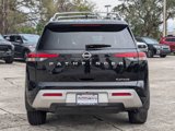 Used 2024 Nissan Pathfinder Platinum image 5