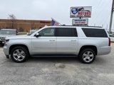 Used 2017 Chevrolet Suburban LT w/ Luxury Package image 2