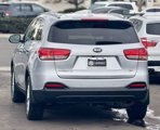 Used 2016 Kia Sorento LX w/ LX Convenience Package image 4