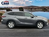 Used 2024 Toyota Highlander LE image 2