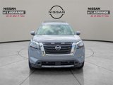 New 2025 Nissan Pathfinder Platinum image 2