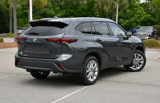 New 2025 Toyota Highlander Limited image 2