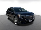 Used 2024 GMC Terrain SLT image 3
