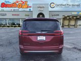 Certified 2023 Chrysler Pacifica Limited image 3
