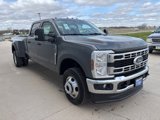 New 2025 Ford F350 4x4 Crew Cab DRW Super Duty image 3