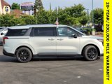 New 2025 Kia Carnival SX image 3