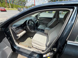 Used 2017 Toyota Camry LE image 2