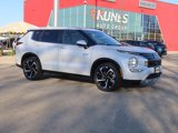 New 2025 Mitsubishi Outlander SE image 2