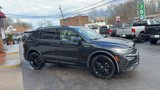 Used 2022 Volkswagen Tiguan SE R-Line image 4