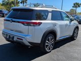 New 2025 Nissan Pathfinder Platinum image 4