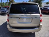 Used 2015 Chrysler Town & Country Touring image 5