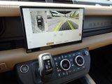New 2025 Land Rover Defender 110 X-Dynamic SE image 4