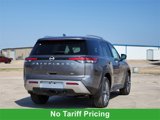 New 2025 Nissan Pathfinder SL image 3
