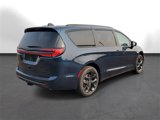New 2025 Chrysler Pacifica Limited image 2