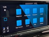 Used 2024 Volkswagen Atlas SE w/ Panoramic Sunroof Package image 3