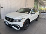 Certified 2022 Volkswagen Tiguan SE image 2