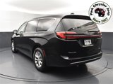 New 2025 Chrysler Pacifica Select image 4