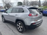 Used 2020 Jeep Cherokee Limited image 3