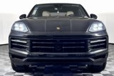 Certified 2024 Porsche Cayenne Coupe image 3