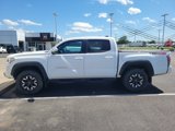 Used 2020 Toyota Tacoma TRD Off-Road image 3