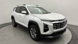 Used 2025 Chevrolet Equinox LT w/ Convenience Package II image 3