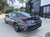 Used 2025 Hyundai Elantra Sport image 5