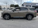 Used 2024 Nissan Pathfinder Platinum image 5