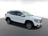 Used 2024 GMC Terrain SLT image 2