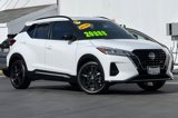 Used 2023 Nissan Kicks SR image 2