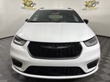 New 2025 Chrysler Pacifica Select image 3