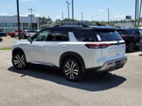 New 2025 Nissan Pathfinder Platinum image 5