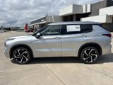 New 2025 Mitsubishi Outlander SEL image 4