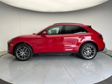 Used 2025 Porsche Macan image 2