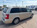 Used 2013 Chrysler Town & Country Touring-L w/ Driver Convenience Group image 6