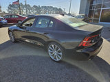 Used 2020 Volvo S60 T6 Momentum image 5