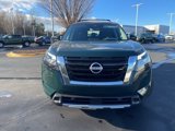 New 2025 Nissan Pathfinder Platinum image 3