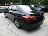 Used 2017 Toyota Camry SE image 3